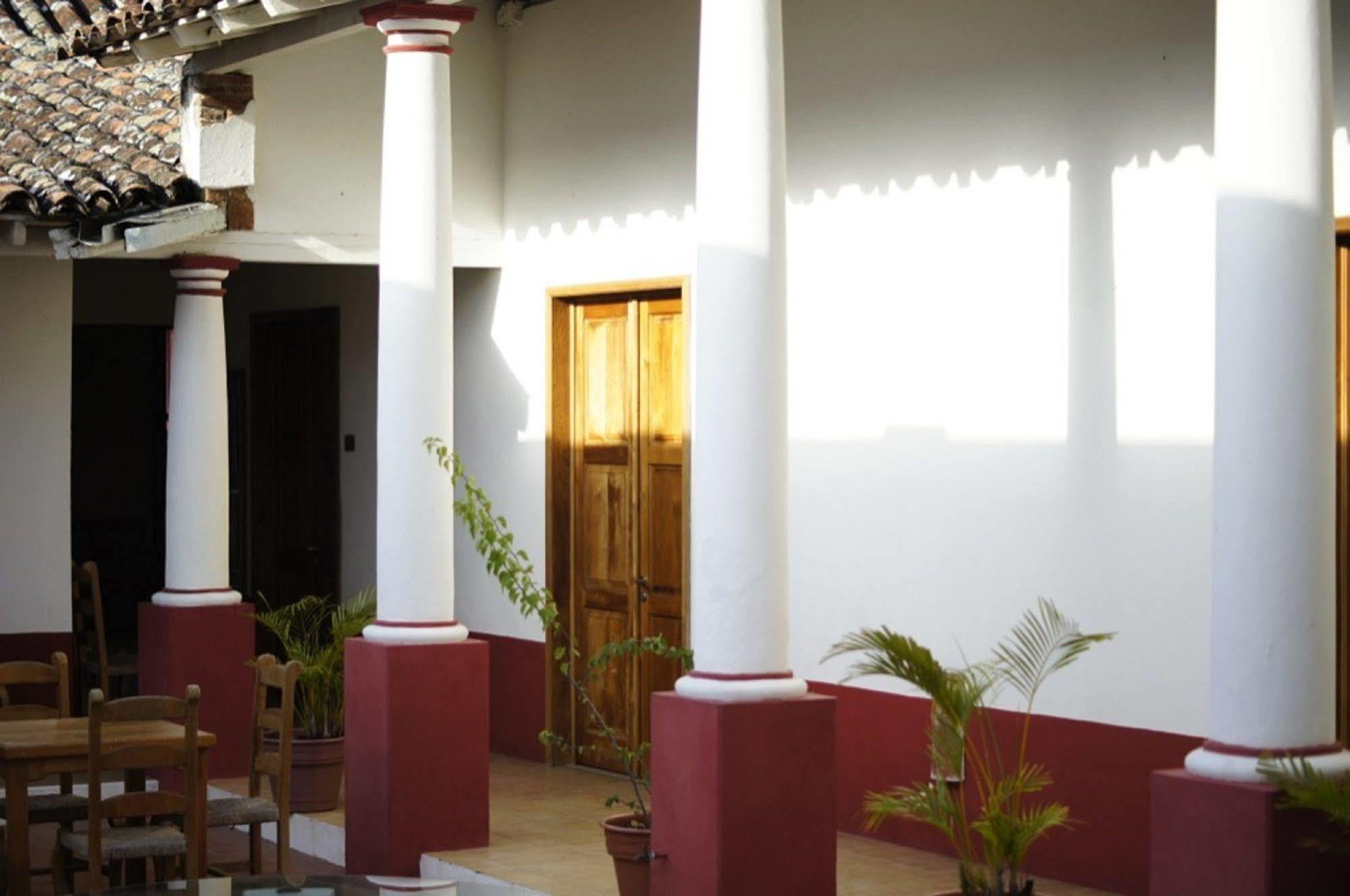 Casa Del Rio Hotell Tlacotalpan Exteriör bild